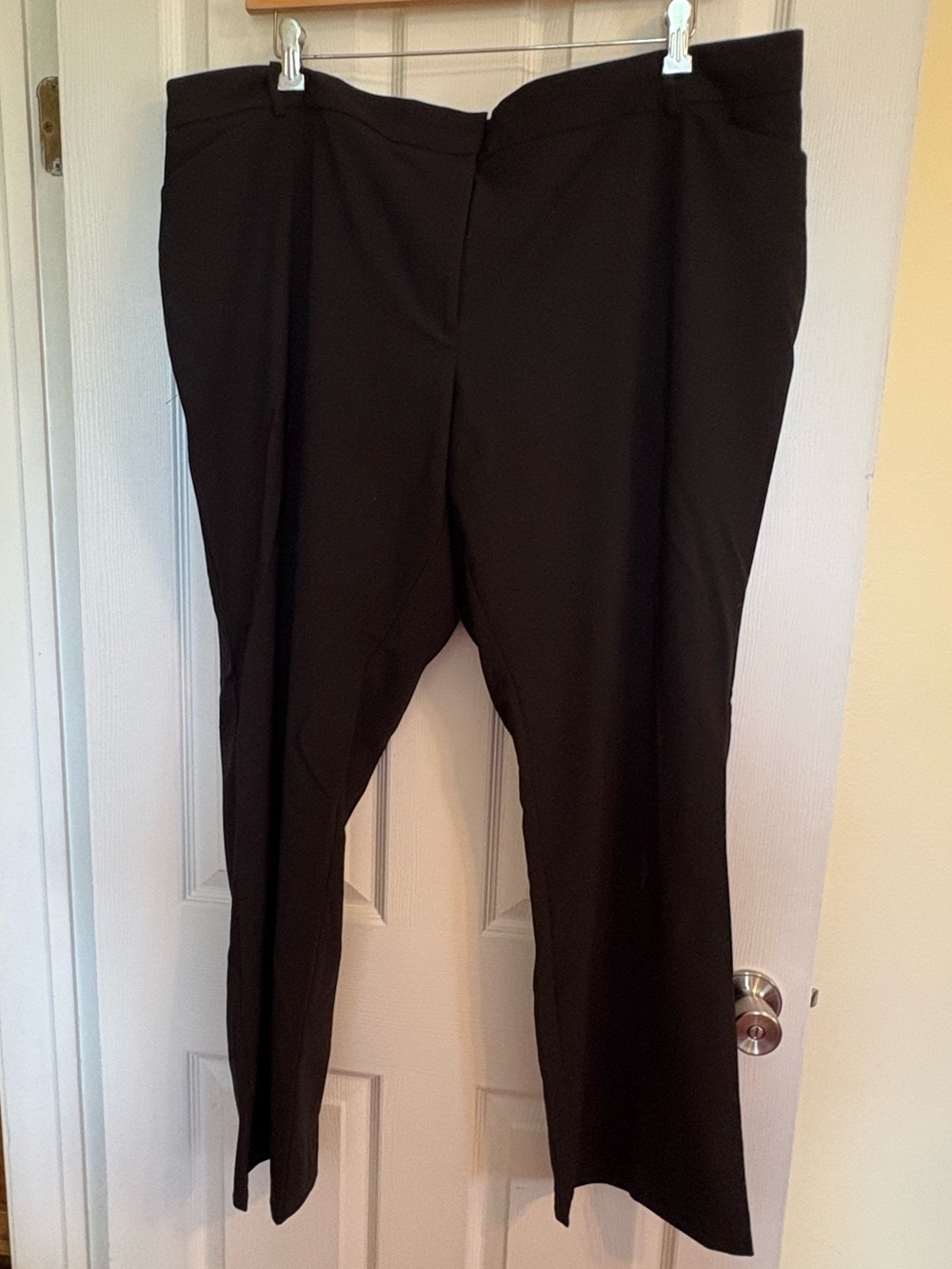 Roz & Ali Black Straight-Leg Dress Trousers